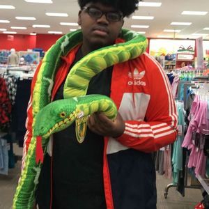 Meet your Posher, Corey